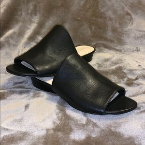 lynneah slide sandals